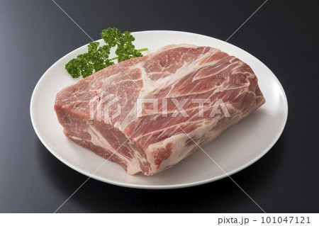 豚肩ロースブロック肉 101047121