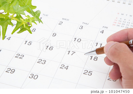 カレンダーに予定を書き込む 101047450