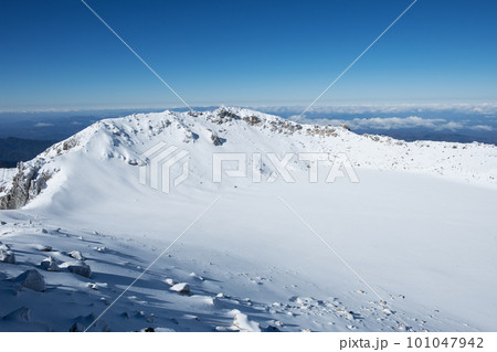 冬の御嶽山 101047942