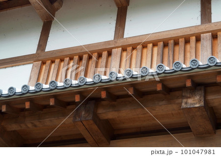 水戸城跡の復元大手門【茨城県水戸市】 101047981