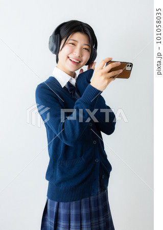 女子高生　勉強イメージ   101058035