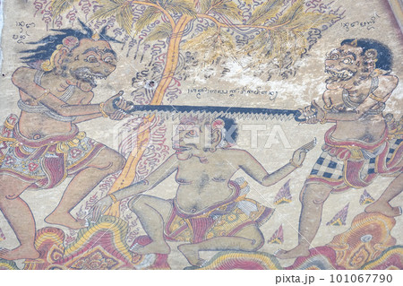 バリ島東部の観光地 スマラプラ宮殿(クルタゴザ)の地獄絵 バリ島東部の観光地 スマラプラ宮殿(クルタゴザ)の地獄絵 101067790