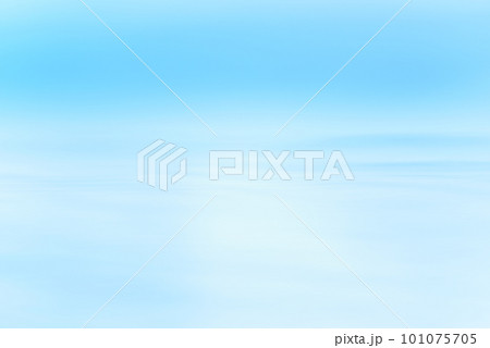 青背景　水色のグラデーションの背景素材、水イメージ　波　曲線 101075705