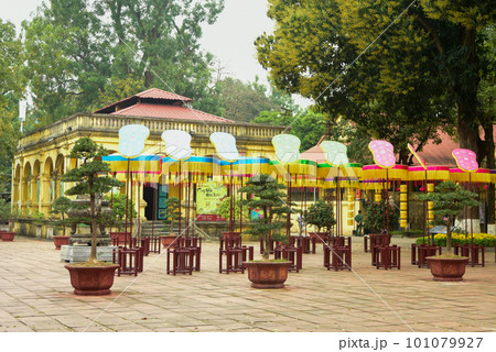 ベトナムの首都ハノイにあるタンロン城跡の美しい風景 101079927