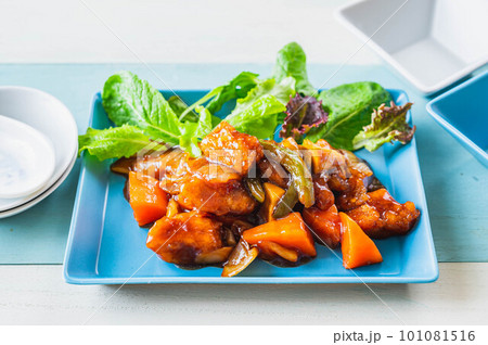 おいしそうな酢豚 101081516