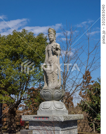 千葉県柏市　布施弁天東海寺の布施観音像 101083040