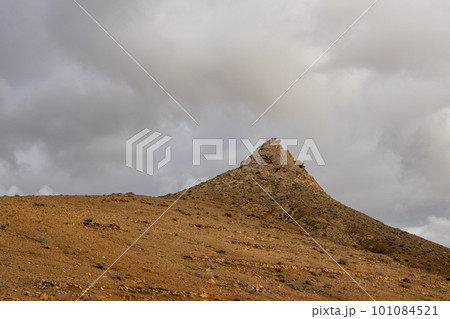 Peek of a mountain, Fuerteventura, Spain 101084521