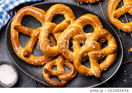 Freshly baked homemade pretzels 101085658