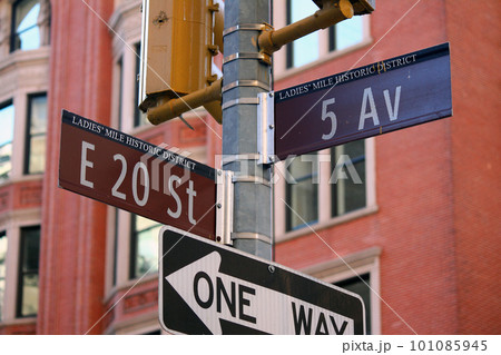 Brown East 20th Street and 5th Avenue Fashion historic sign in Midtown Manhattan in New York City in Ladies Mile Historic District 101085945