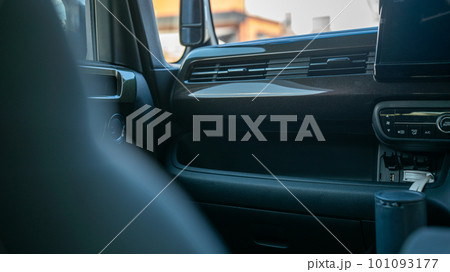 車載エアコン 101093177