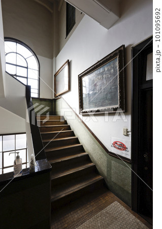 名古屋陶磁器会館 101095692