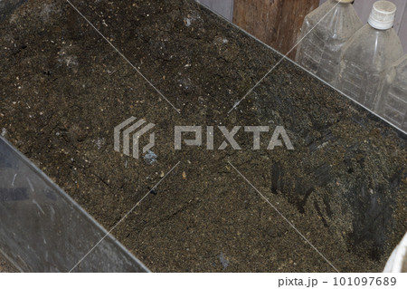 ぼかし肥作り 五日目 101097689