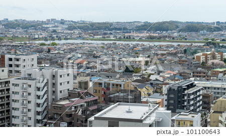 調布駅南口の多摩川沿いの街並み② 調布駅南口の多摩川沿いの街並み② 101100643