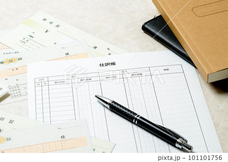 ビジネスイメージ　ビジネスに関係する文書など 101101756