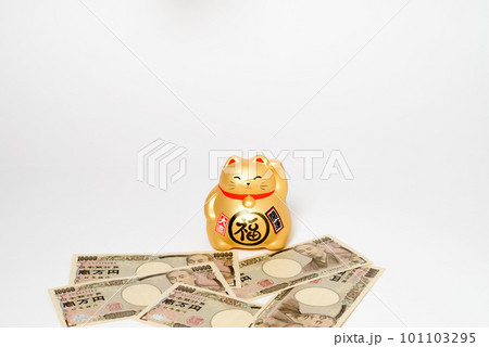 招き猫　金運を引き寄せる猫の置物 101103295