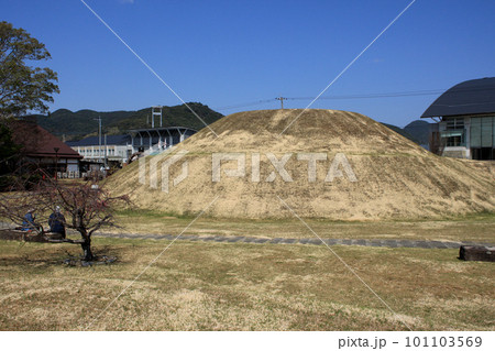 長崎県の観光スポット「歴史公園 彼杵の荘」 ひさご塚古墳 長崎県の観光スポット「歴史公園 彼杵の荘」 ひさご塚古墳 101103569
