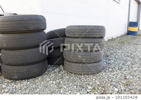 廃棄物のタイヤ 101105428