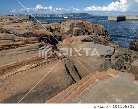 兵庫県淡路島のおのころ島 絵島 101106305