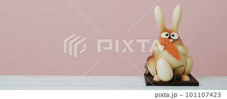 chocolate easter bunny, banner format 101107423