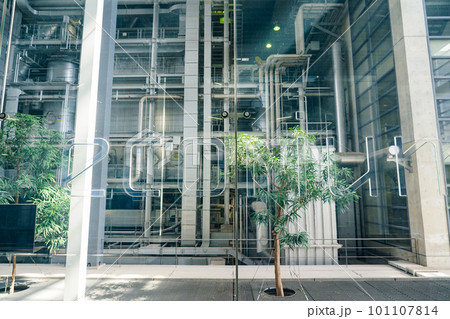 ガラス張りの清掃工場 広島市環境局中工場 エコリアム 101107814