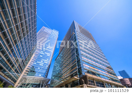 日本の東京都市景観　東京ミッドタウンなどを望。麻布台ヒルズ…が見えるようになった（画面右奥）。 101111529