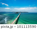 角島にかかる角島大橋 101113590