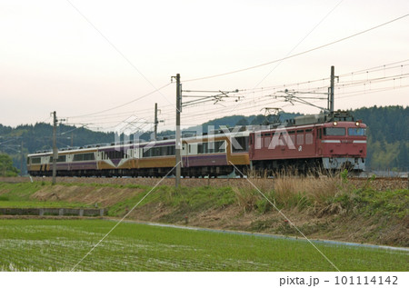 北陸本線 牛ノ谷ー大聖寺 JR西日本 EF81-46(敦賀)+12系(金沢) わくわく団らん 北陸本線 牛ノ谷ー大聖寺 JR西日本 EF81-46(敦賀)+12系(金沢) わくわく団らん 101114142