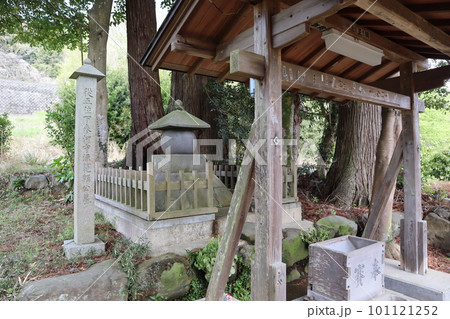 源範頼公墓所 101121252