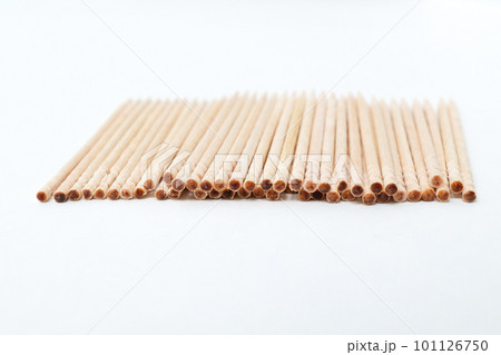 つまようじ、ようじ、木、木製、食事、歯、歯間、食べ物 つまようじ、ようじ、木、木製、食事、歯、歯間、食べ物 101126750