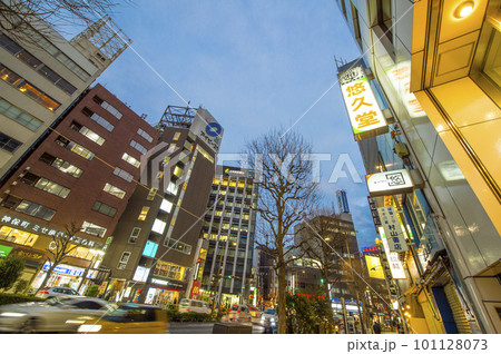 神保町の風景 101128073
