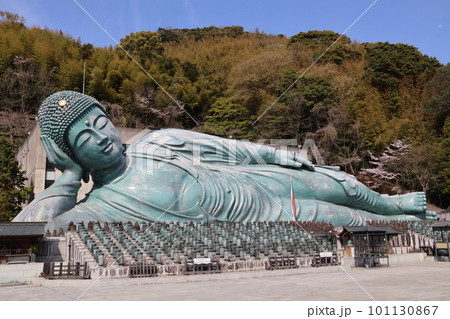 南蔵院の涅槃像01 101130867