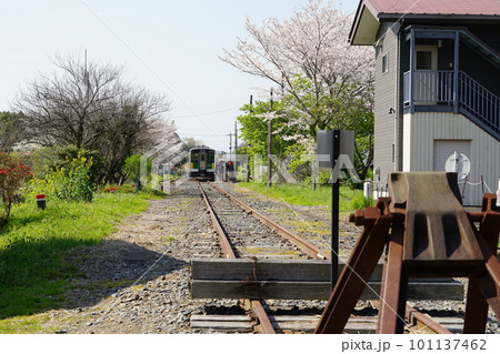 千葉県君津市のJR久留里線上総亀山駅周辺の風景 101137462