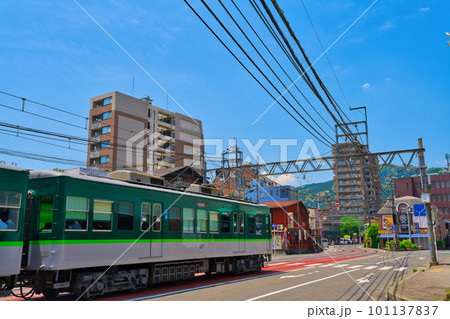【滋賀県】5月・びわ湖浜大津駅前の街並み 101137837