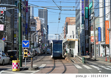 札幌市の路面電車 西4丁目駅 101143354