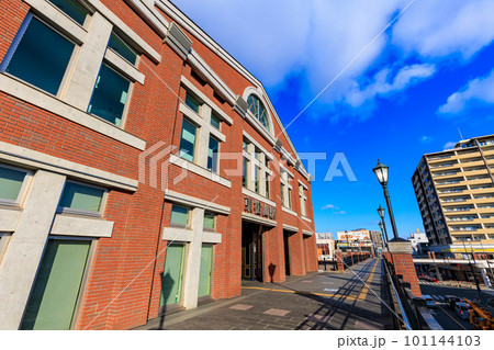 埼玉県　東松山市　東武東上線　東松山駅の駅舎 101144103