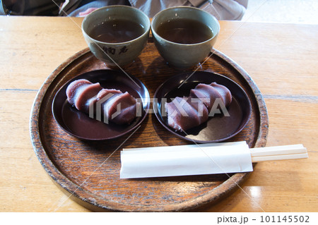 三重県の名物の和菓子 101145502