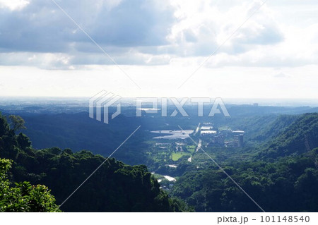 台湾　阿里山の山々の風景 101148540