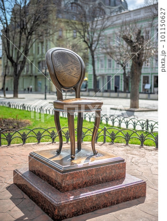 Monument to the chair in the historical center of Odessa, Ukraine 101150627