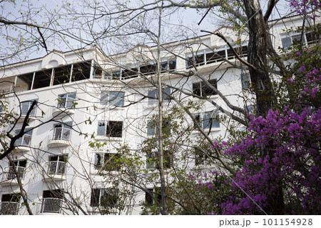 日本の岡山県倉敷市の廃虚となったホテル 101154928