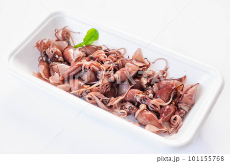 食品トレーに入ったホタルイカ 食品トレーに入ったホタルイカ 101155768