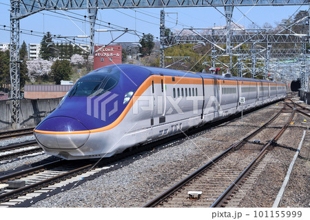 山形新幹線の新型車両のE8系新幹線 101155999