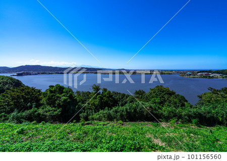 出雲山展望台から見た東郷池4　鳥取県東伯郡湯梨浜町 101156560