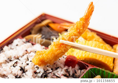 和食の幕の内弁当のおかず 和食の幕の内弁当のおかず 101156655