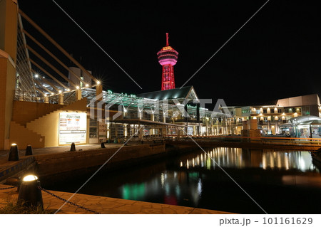 夜のベイサイドプレイス博多 101161629