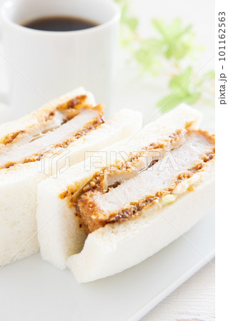 とんかつサンドとコーヒー とんかつサンドとコーヒー 101162563