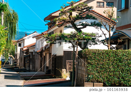 【重要伝統的建造物群保存地区】打吹玉川 玉川と土蔵群1 鳥取県倉吉市 【重要伝統的建造物群保存地区】打吹玉川 玉川と土蔵群1 鳥取県倉吉市 101163938