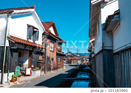 【重要伝統的建造物群保存地区】打吹玉川 玉川と土蔵群10 鳥取県倉吉市 【重要伝統的建造物群保存地区】打吹玉川 玉川と土蔵群10 鳥取県倉吉市 101163960