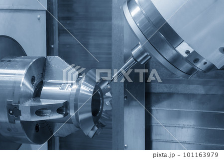 The hi-technology automotive part manufacturing process by CNC lathe. 101163979