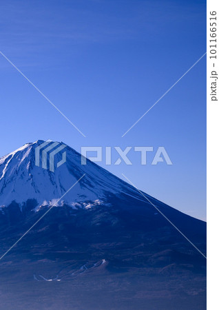 （山梨県）青空と富士山の絶景・王岳～鬼ヶ岳展望 101166516