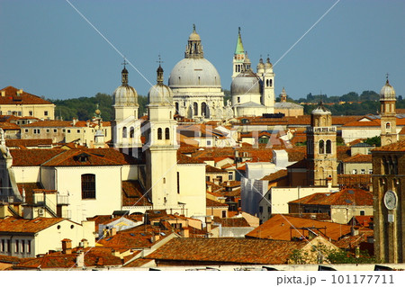 水の都べネチア 王道観光スポット サンマルコ広場周辺やクルーズ船から見える町の景色 水の都べネチア 王道観光スポット サンマルコ広場周辺やクルーズ船から見える町の景色 101177711